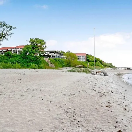 4 Star In Сasa de vacaciones Fåborg